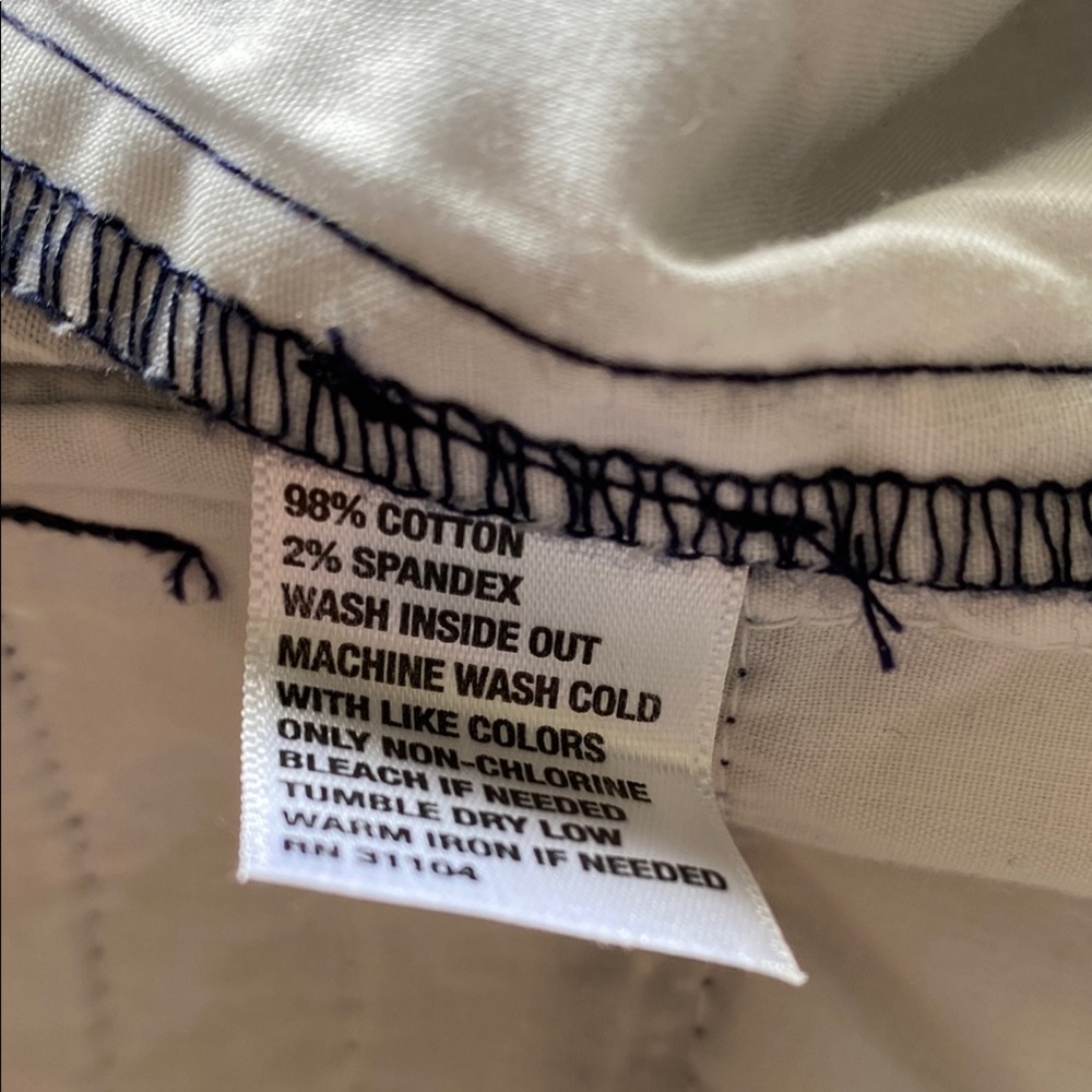 Crown & Ivy Women's Shorts - Picture 5 of 5